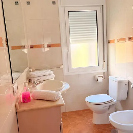 Apartamento Puertu Chicu, Playa Y Centro A Pie, Garaje Privado Opcional *