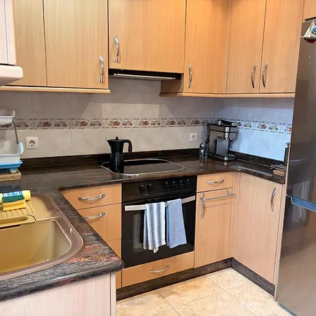 Puertu Chicu Con Opcion A Plaza De Garaje Privada En *