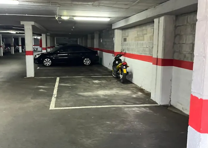 Puertu Chicu Con Opcion A Plaza De Garaje Privada En * Llanes