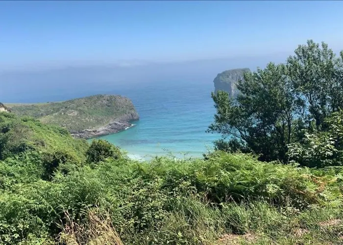 Puertu Chicu Con Opcion A Plaza De Garaje Privada En * Llanes