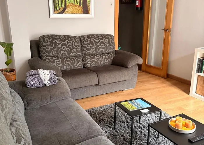 Puertu Chicu Con Opcion A Plaza De Garaje Privada En *