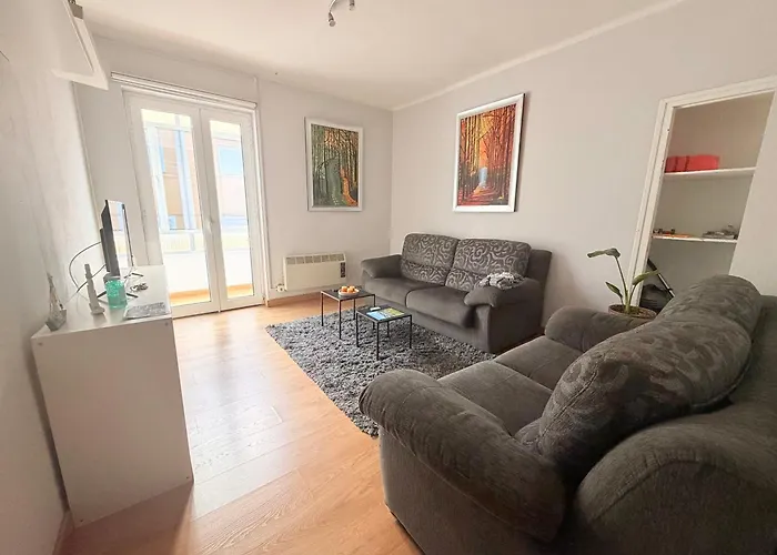 Puertu Chicu Con Opcion A Plaza De Garaje Privada En Llanes